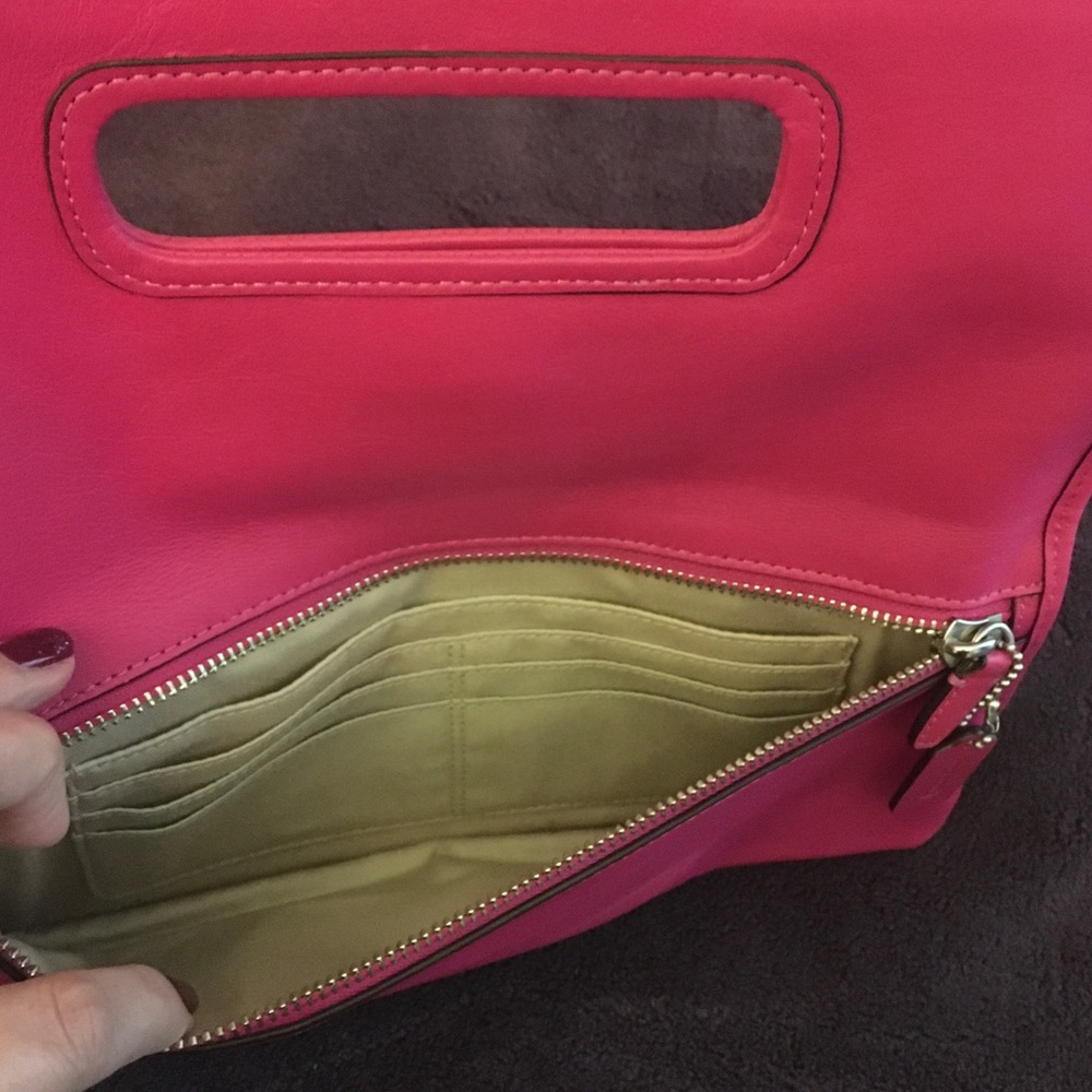 Purse / Wallet. Very soft pink leather.